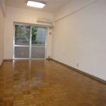 洋室８帖 (内装)