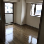 洋室６帖 (居間)