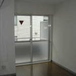 洋室7.35帖 (居間) 洋室7.35帖 (居間)