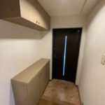 玄関横シューズボックス有り (玄関) 玄関横シューズボックス有り (玄関)