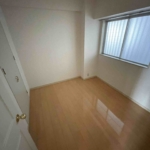 洋室４．５帖 (居間)