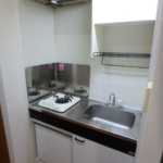 １口ガスコンロ・ミニ冷蔵庫付き (キッチン)