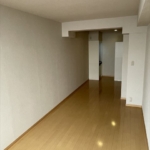 洋室11帖 (居間) 洋室11帖 (居間)