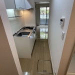 玄関横シューズボックス有り (玄関)