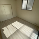 洋室６帖・２面採光 (居間)